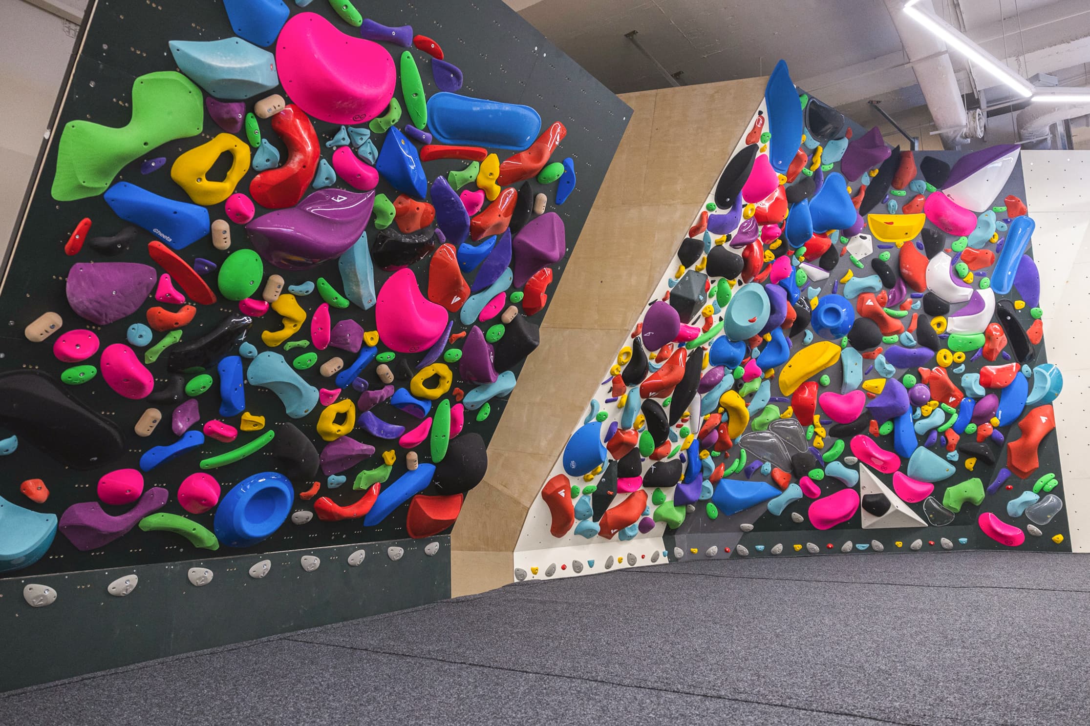 Spray Wall Image